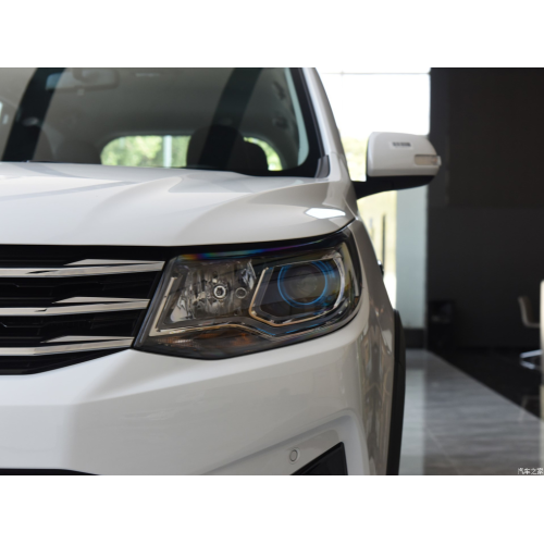 Проличные и подержанные автомобили Автоматический внедорожник с 7 -местным удобным внедорожником для экспорта